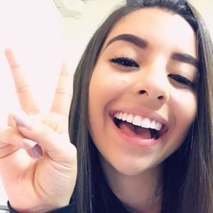 Meet your Posher, Fernanda